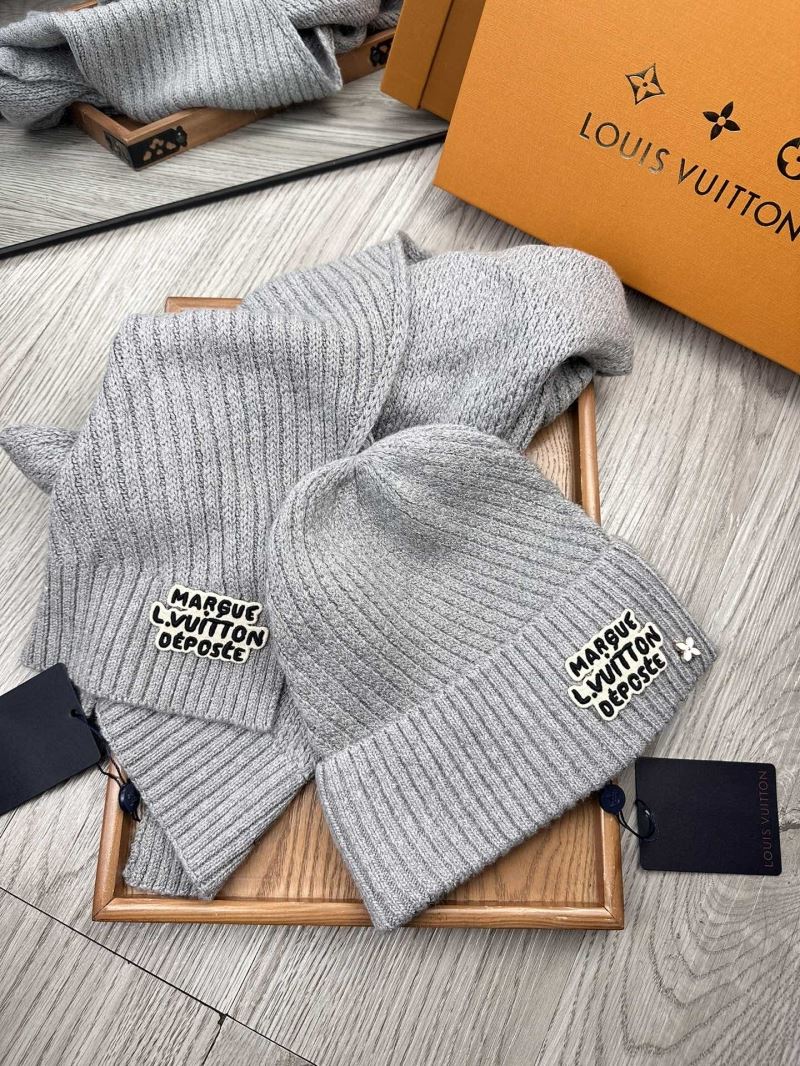 Louis Vuitton Caps Scarfs